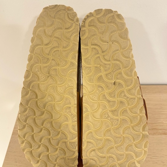 Birkenstock Tan Slides with Gold Buckle - Picture 2 of 2